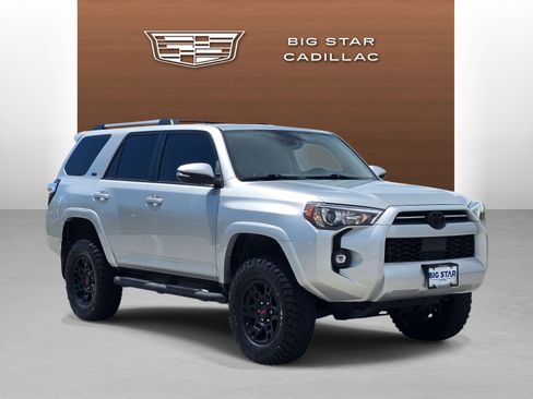 Used 2023 Toyota 4Runner SR5 Premium w/ Moonroof Package AWD/4WD image 7