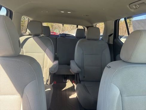 Used 2018 Chevrolet Traverse LT w/ LPO, Floor Liner Package image 41