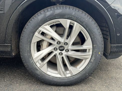 Certified 2023 Audi Q7 2.0T Premium w/ Convenience Package image 25