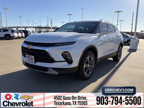 Used 2024 Chevrolet Blazer LT image 1