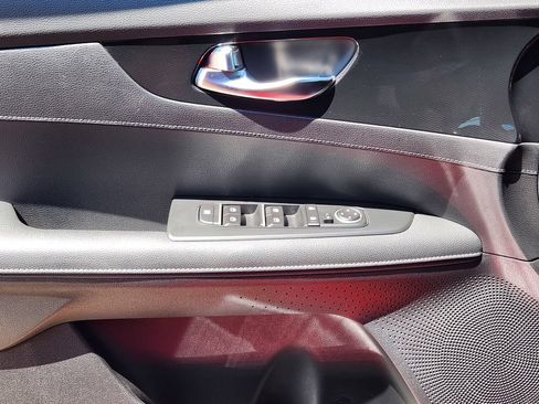 Used 2024 Kia Forte GT-Line w/ GT-Line Premium Package FWD image 13