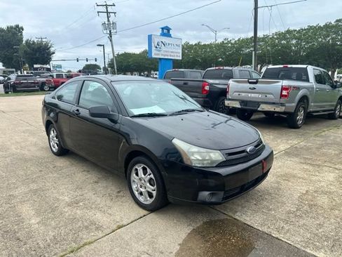 Used 2009 Ford Focus SE FWD image 3