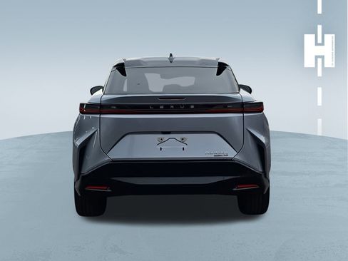 Used 2023 Lexus RZ 450e Premium w/ Technology Package image 4