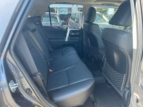 Used 2021 Toyota 4Runner Limited AWD/4WD image 21