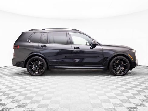 Certified 2024 BMW X7 xDrive40i w/ M Sport Package image 6