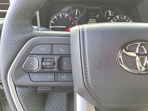 New 2026 Toyota Tundra SR5 AWD/4WD image 18