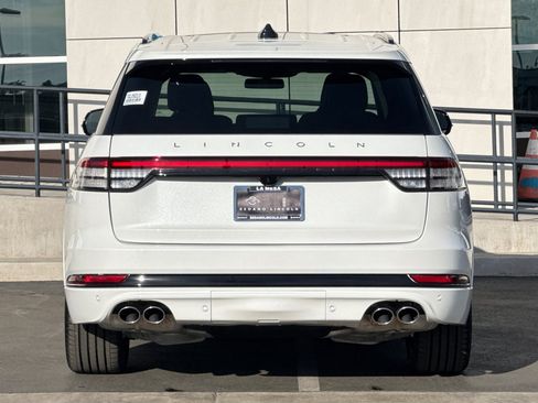 New 2026 Lincoln Aviator Reserve image 4