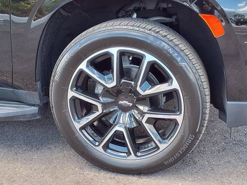 Used 2021 Chevrolet Tahoe RST w/ Luxury Package RWD image 11