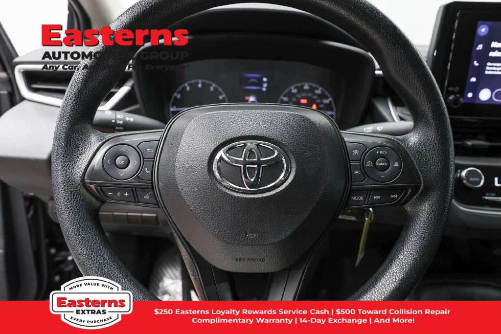 Used 2024 Toyota Corolla LE FWD image 11