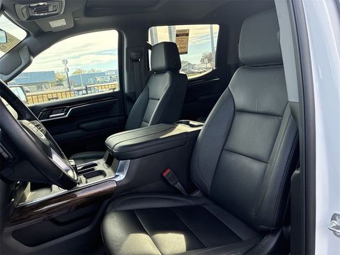 Used 2025 GMC Sierra 1500 Elevation w/ Elevation Premium Package image 11