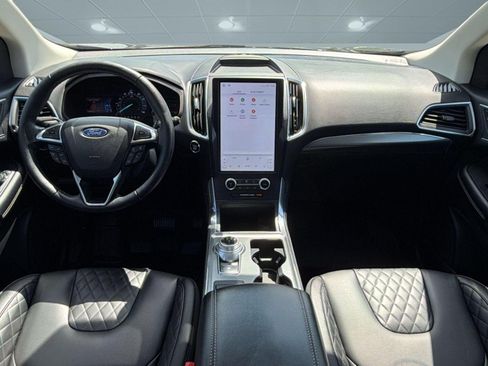 Certified 2024 Ford Edge Titanium AWD/4WD image 16