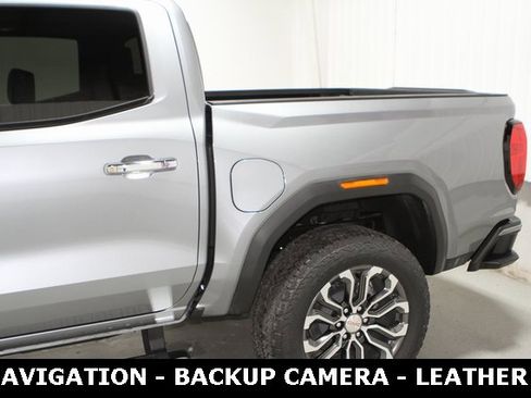 New 2026 GMC Canyon Denali image 10