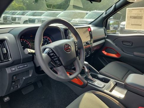 New 2026 Nissan Frontier 4x4 Crew Cab image 14