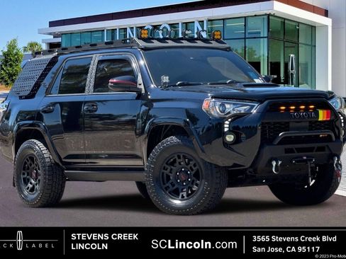 Used 2021 Toyota 4Runner TRD Off-Road Premium w/ Moonroof Package AWD/4WD image 1