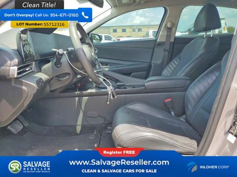 Used 2022 Hyundai Elantra Limited w/ Preferred Accessory Package FWD image 9