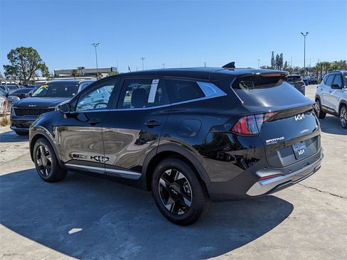 Certified 2026 Kia Sportage LX w/ LX Convenience Package image 6