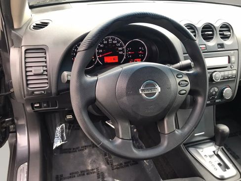 Used 2010 Nissan Altima 2.5 S FWD image 14