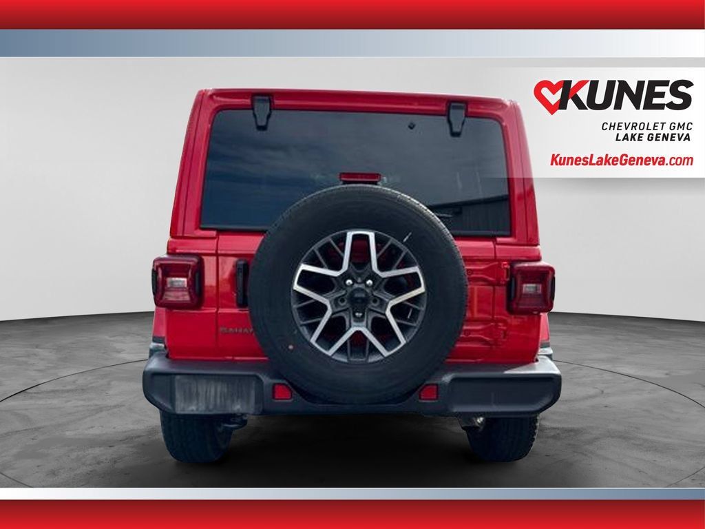 Used 2025 Jeep Wrangler Unlimited Sahara AWD/4WD image 7