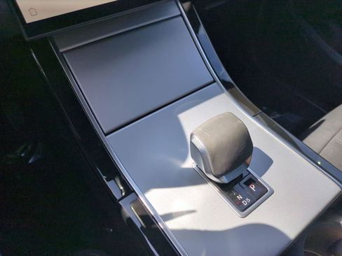 Used 2024 Land Rover Range Rover Evoque S image 21