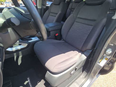 Used 2024 Nissan Frontier SV w/ SV Convenience Package RWD image 17