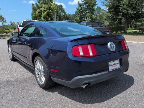 Used 2012 Ford Mustang Premium RWD image 4