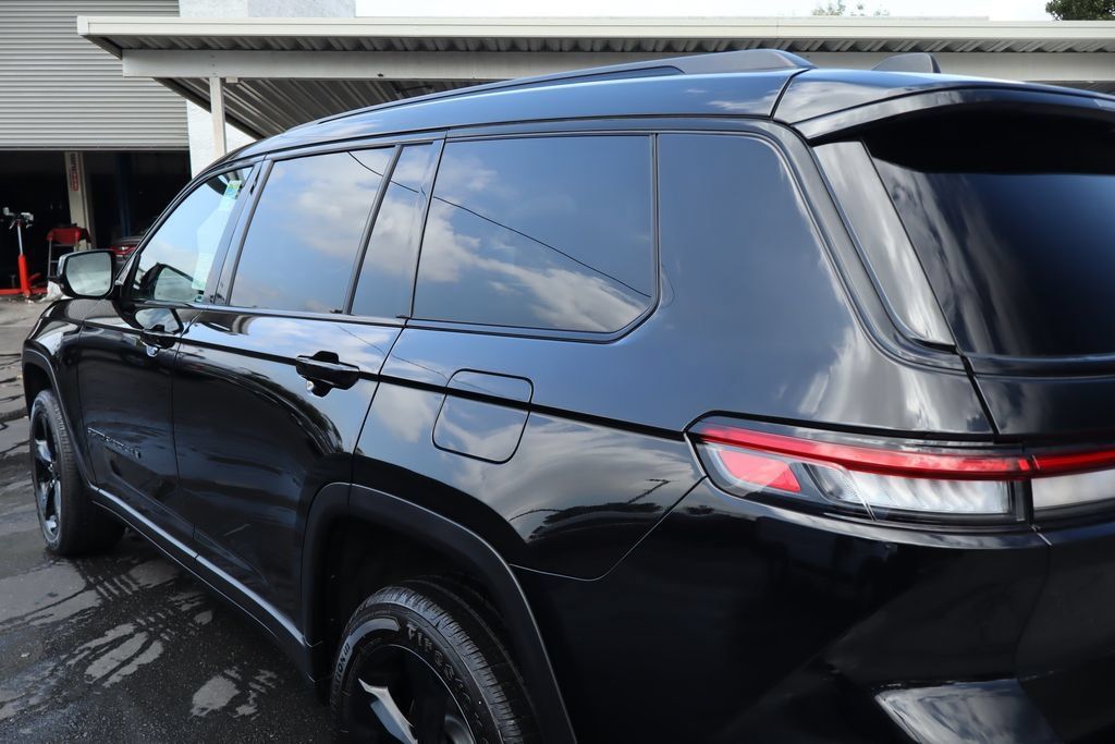 Used 2024 Jeep Grand Cherokee L Altitude RWD image 16