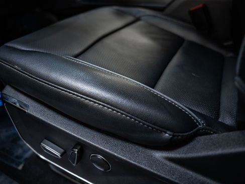 Certified 2023 Ford F150 Lariat w/ Equipment Group 502A High image 43