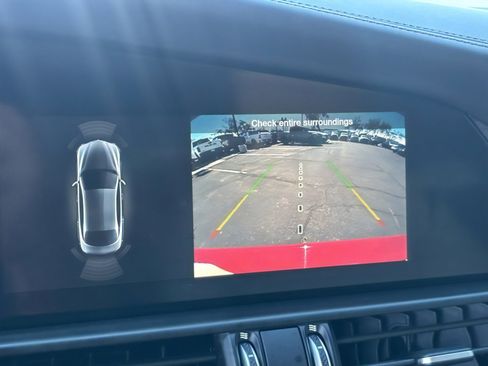 Used 2023 Alfa Romeo Giulia w/ Quick Order Package 22Z Lusso image 21