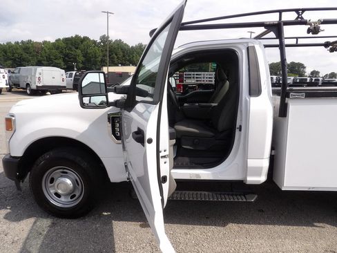 Used 2022 Ford F350 XL w/ Power Equipment Group RWD image 13