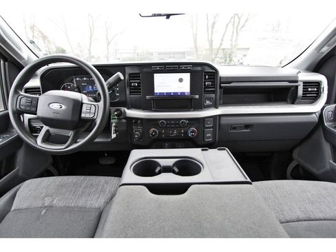 Used 2024 Ford F250 XLT w/ FX4 Off-Road Package image 9