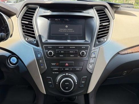 Used 2018 Hyundai Santa Fe SE w/ SE Premium Package 02 AWD/4WD image 27