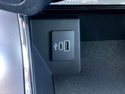 New 2025 Ford F150 Lariat w/ Equipment Group 501A Mid image 15