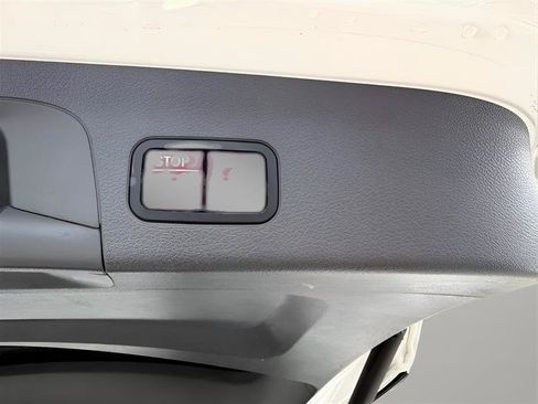 Used 2020 Mercedes-Benz GLS 450 4MATIC image 22