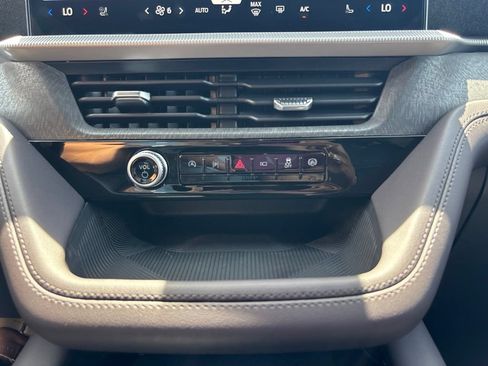 New 2026 Ford Explorer Platinum RWD image 33