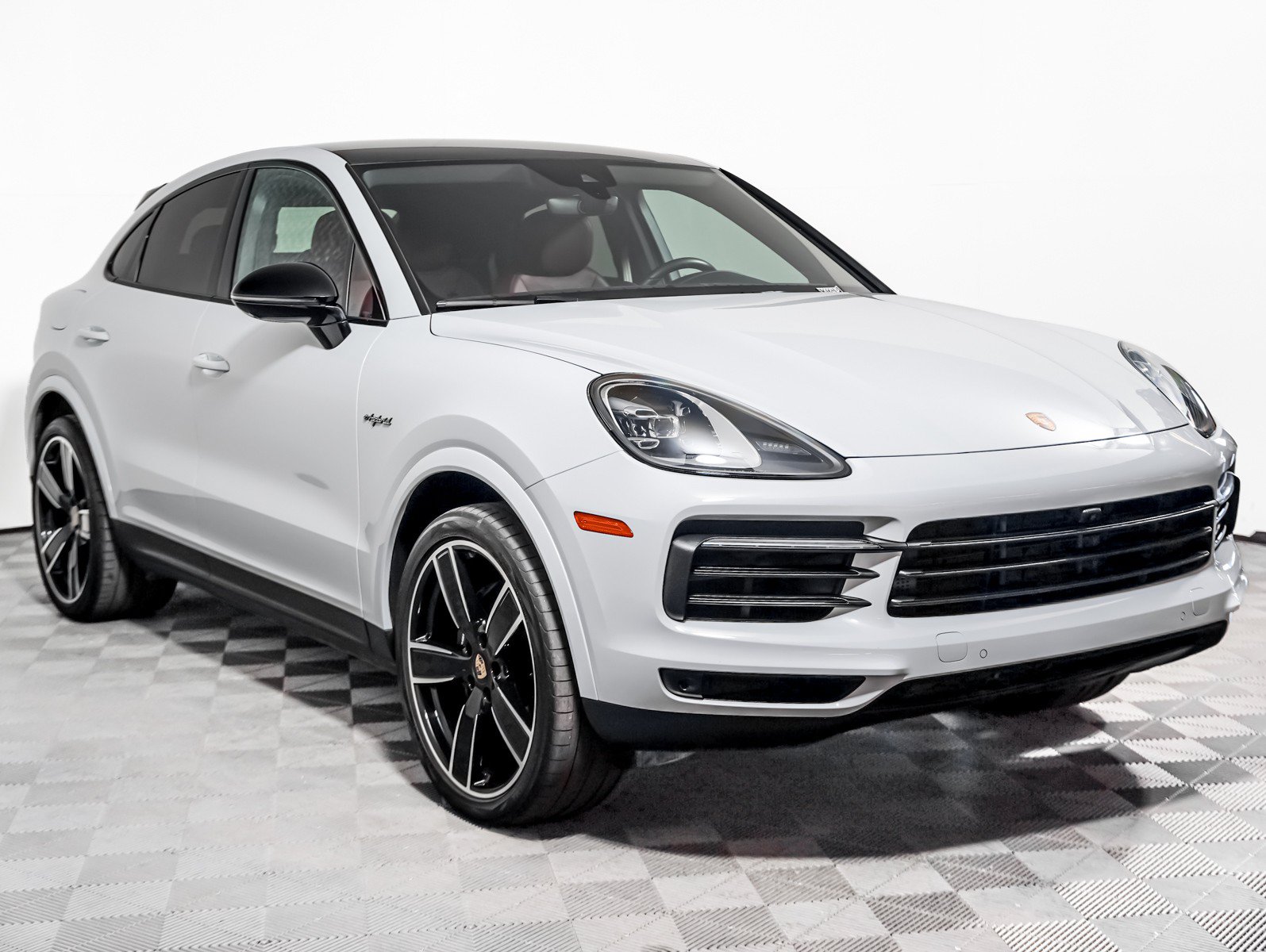 Certified 2023 Porsche Cayenne Coupe AWD/4WD image 8