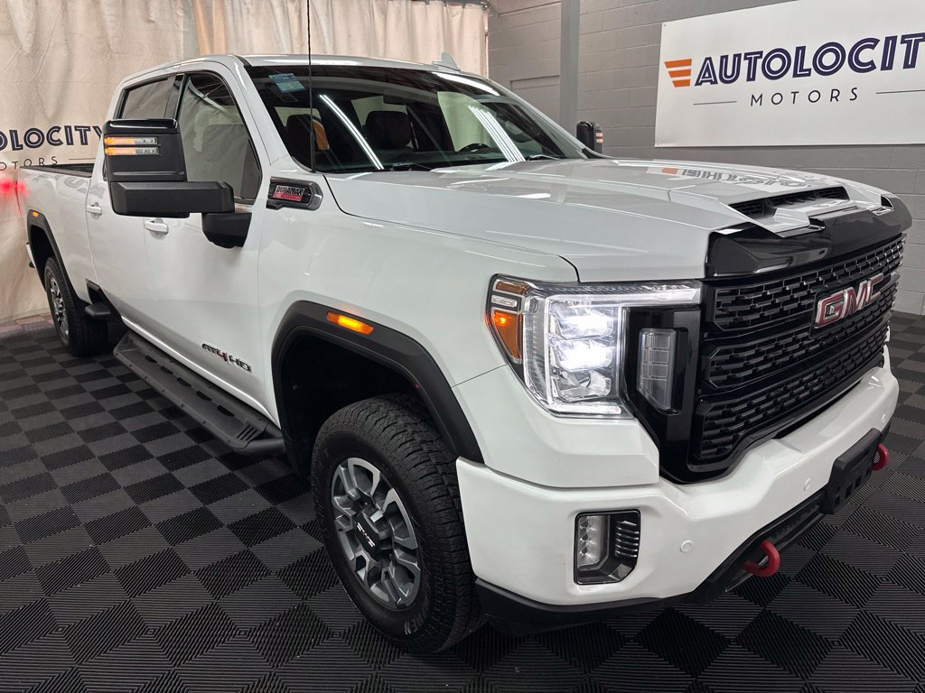 Used 2023 GMC Sierra 2500 AT4 w/ Driver Alert Package I AWD/4WD image 2