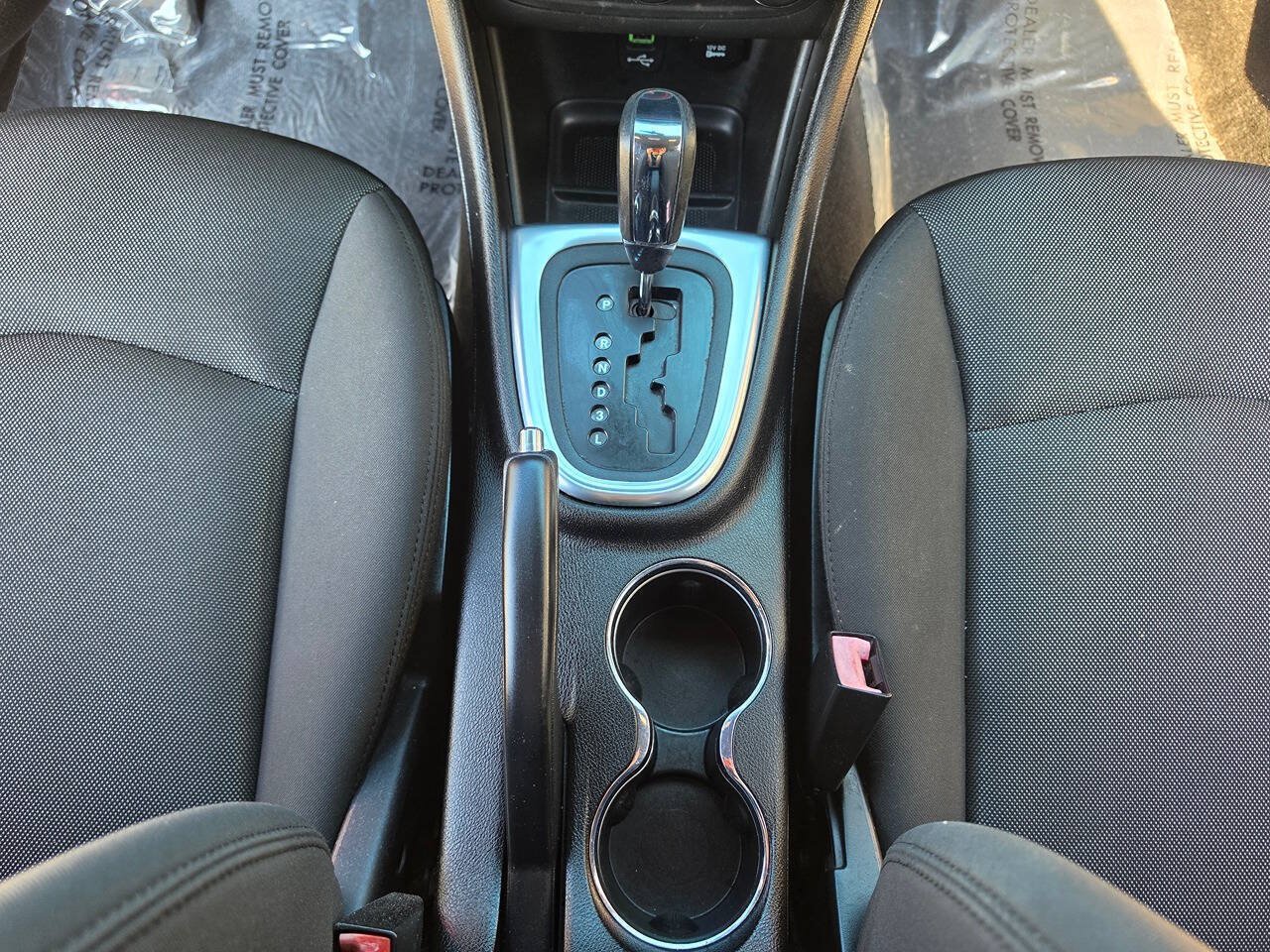 Used 2013 Dodge Avenger SE FWD image 39