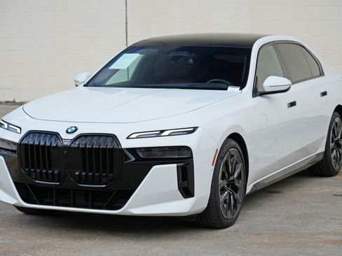 Used 2023 BMW 740i RWD image 50