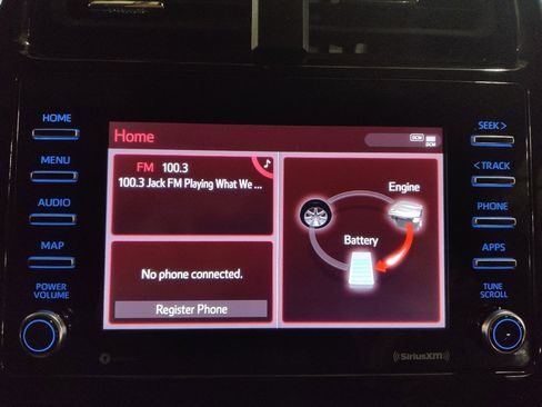 Used 2021 Toyota Prius XLE image 25