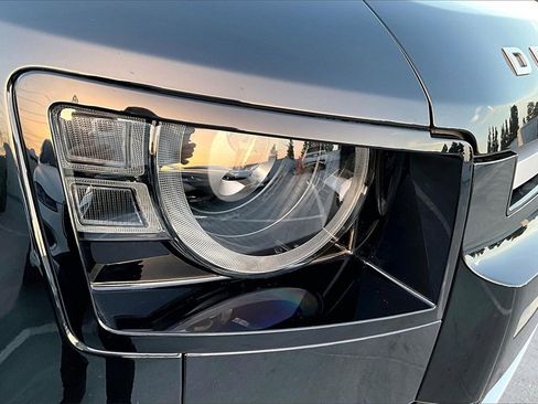 Used 2025 Land Rover Defender 110 S image 30