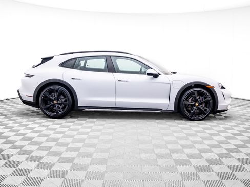 Certified 2023 Porsche Taycan 4 Cross Turismo AWD/4WD image 7