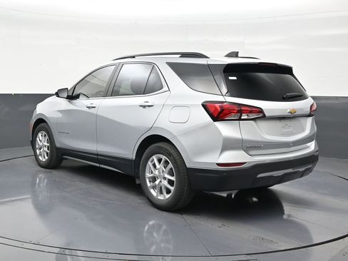 Used 2022 Chevrolet Equinox LT FWD image 3