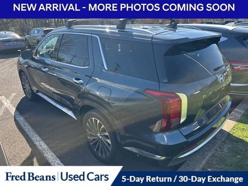 Used 2024 Hyundai Palisade Calligraphy image 6
