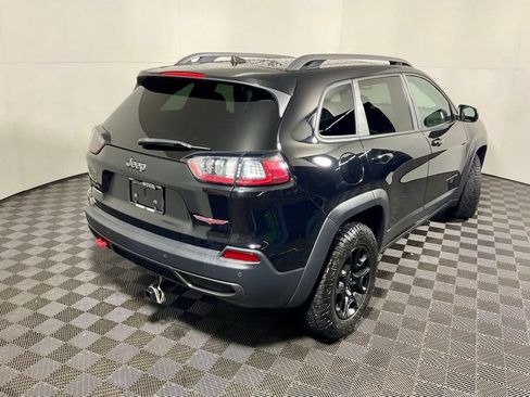 Used 2019 Jeep Cherokee Trailhawk w/ Comfort/Convenience Group image 18