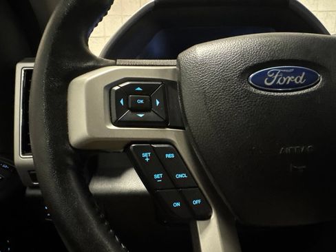 Used 2019 Ford F250 Lariat w/ Lariat Ultimate Package AWD/4WD image 34