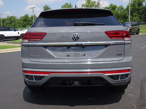 Used 2023 Volkswagen Atlas Cross Sport SEL Premium R-Line AWD/4WD image 9