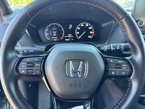 Certified 2025 Honda HR-V Sport image 17
