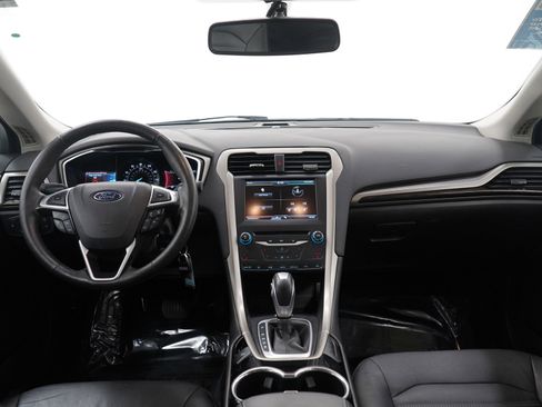 Used 2015 Ford Fusion SE w/ Equipment Group 202A image 13