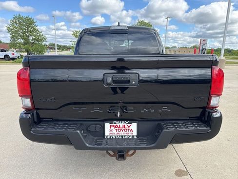 Used 2020 Toyota Tacoma SR5 w/ Technology Package AWD/4WD image 4