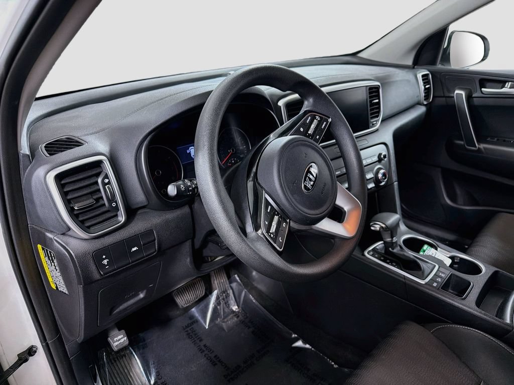 Used 2020 Kia Sportage LX AWD/4WD image 11